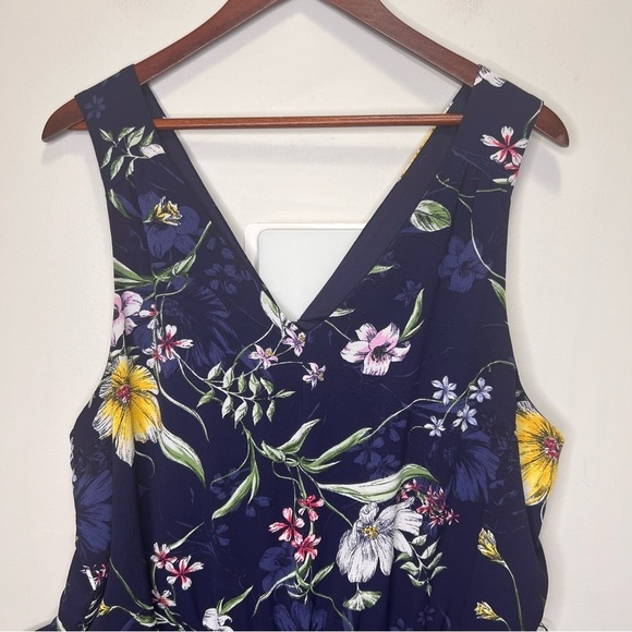 Reitman's Floral Navy Blue Wide Leg Cropped Jumpsuit Size XXL - Picture 2 of 10